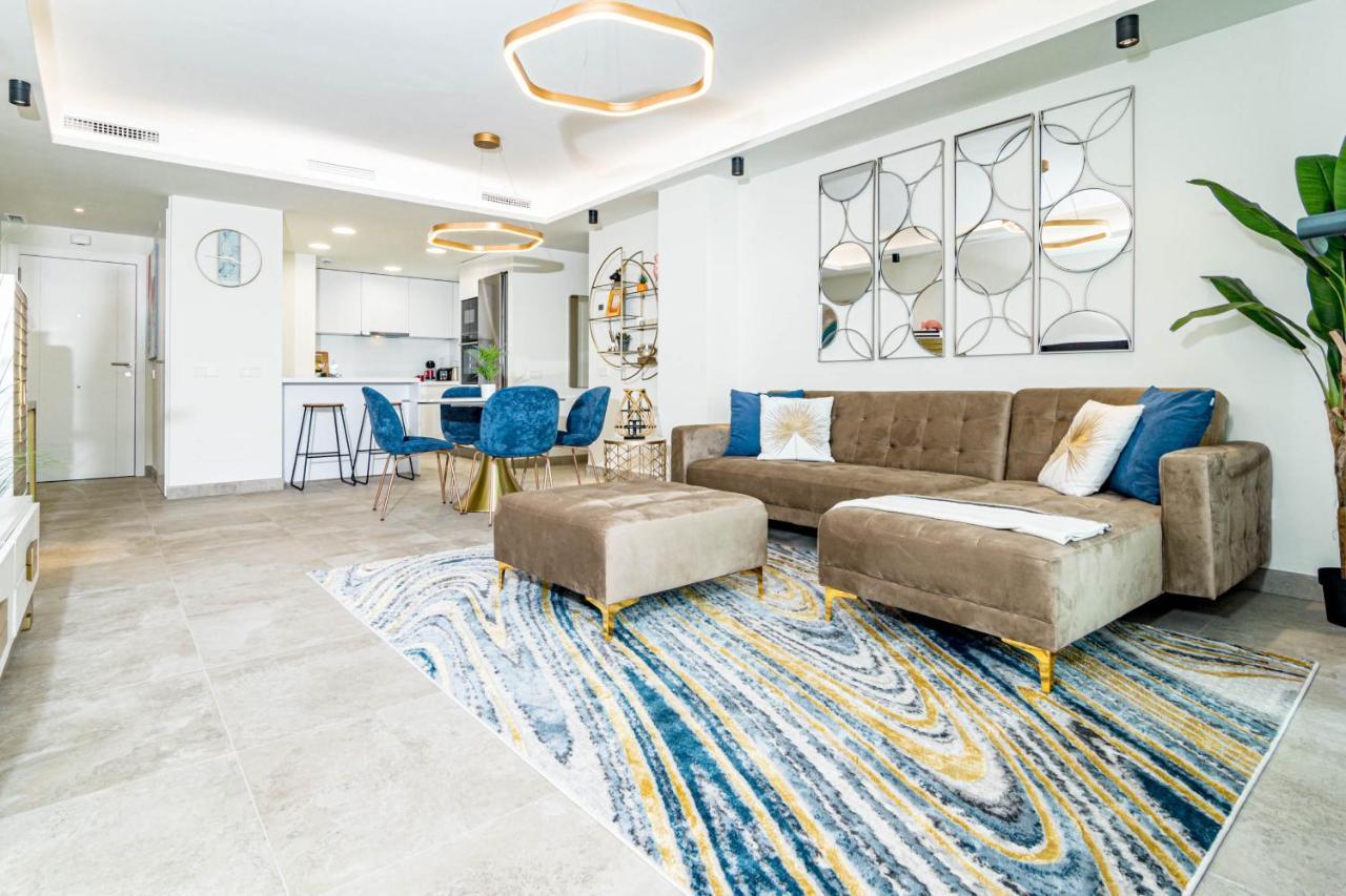 Inf25E- Tastefully Furnished Flat, Estepona Center Dış mekan fotoğraf