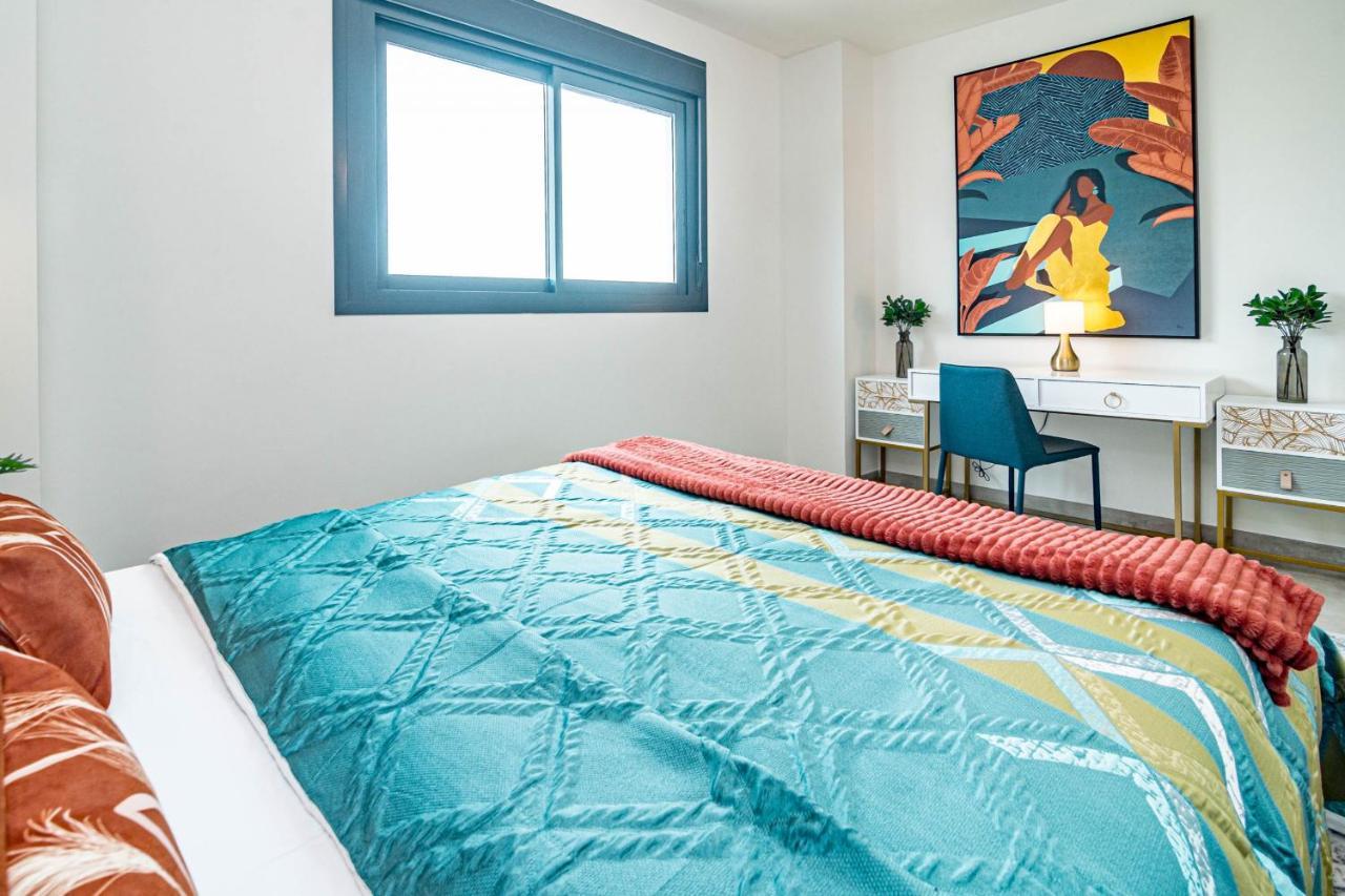 Inf25E- Tastefully Furnished Flat, Estepona Center Dış mekan fotoğraf